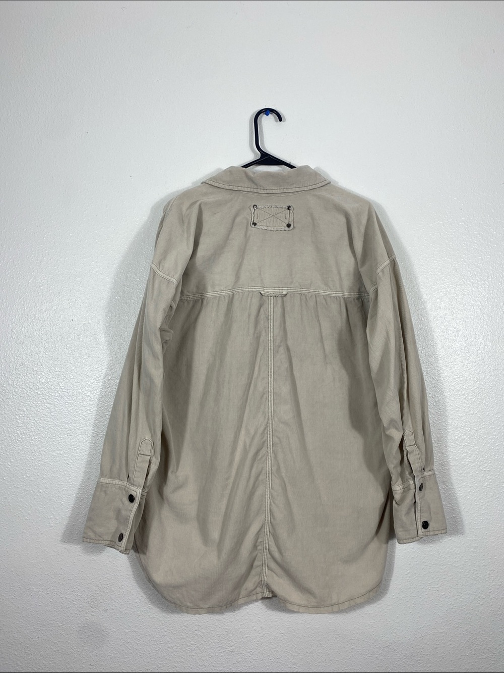 Free People Baby Corduroy Oversized Button Down Shirt Beige Small 100% Cotton - Picture 8 of 16